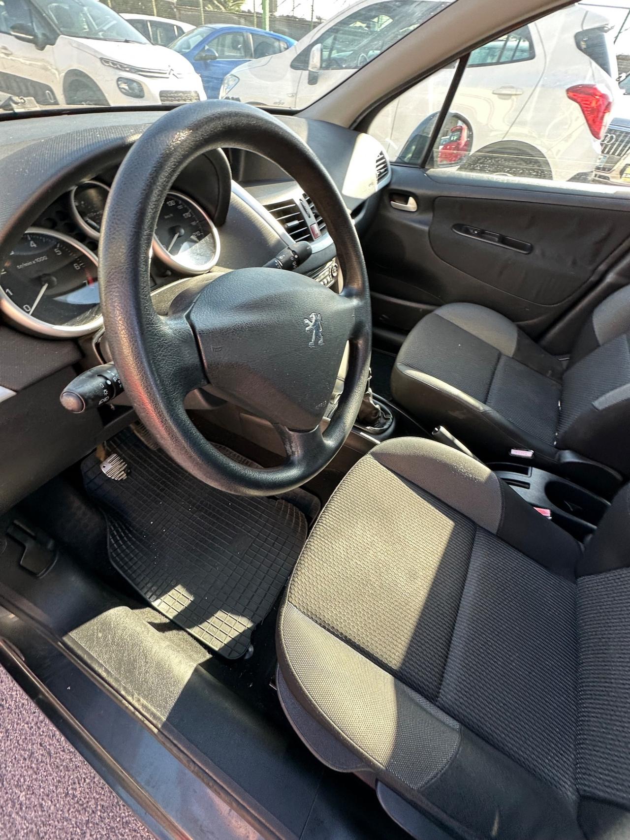 Peugeot 207 Plus 1.4 8V 75CV 5p. ECO GPL