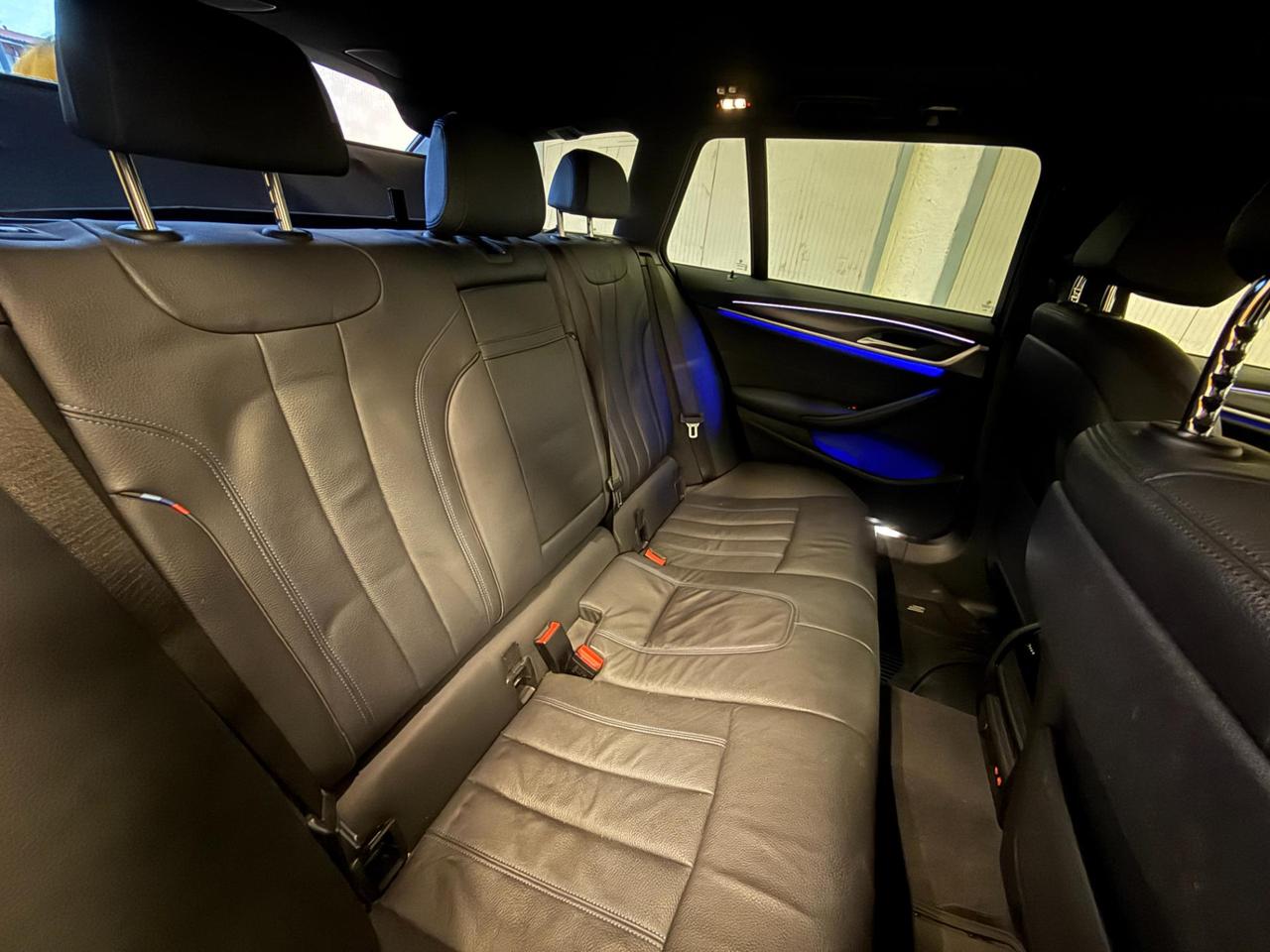 BMW Serie 5 Touring 530d Touring mhev 48V xdrive Luxury auto