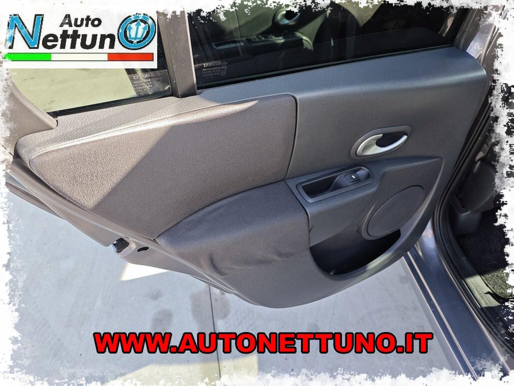 Renault Modus Grand 1.2 16V TCE Dynamique Automatica