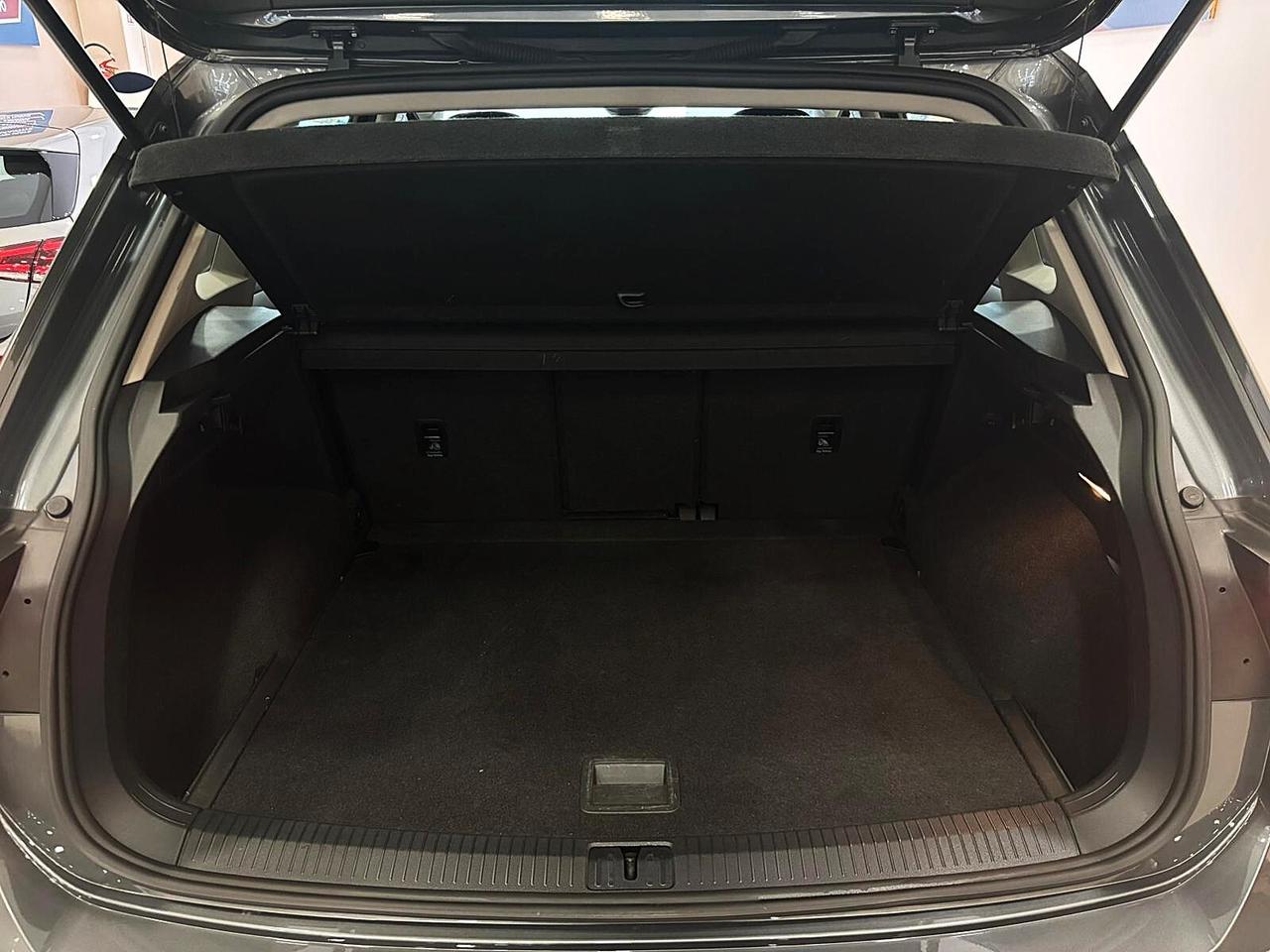 Volkswagen Tiguan 1.6 TDI R-Line