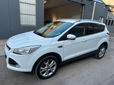 Ford Kuga 2.0 TDCI 140 CV 4WD Powershift Titanium*EURO5B