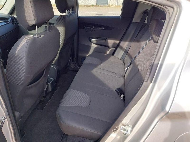 Mahindra KUV100 1.2 K8 FWD