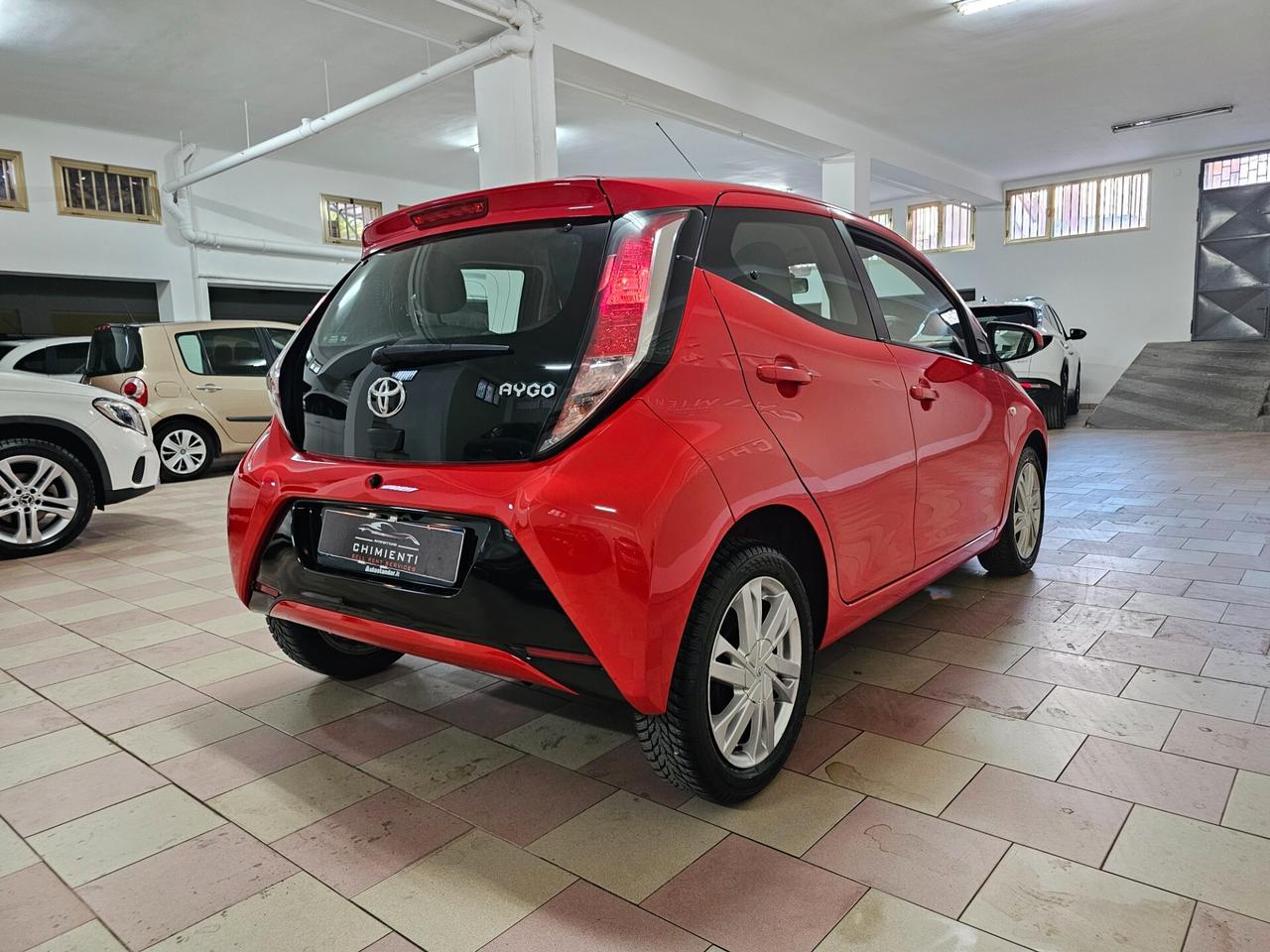 Toyota Aygo 1.0 VVT-i 69 CV 5 porte x-cool