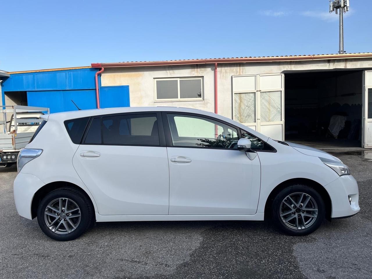 Toyota verso 1.6 D-4D- km 140000-12/2015
