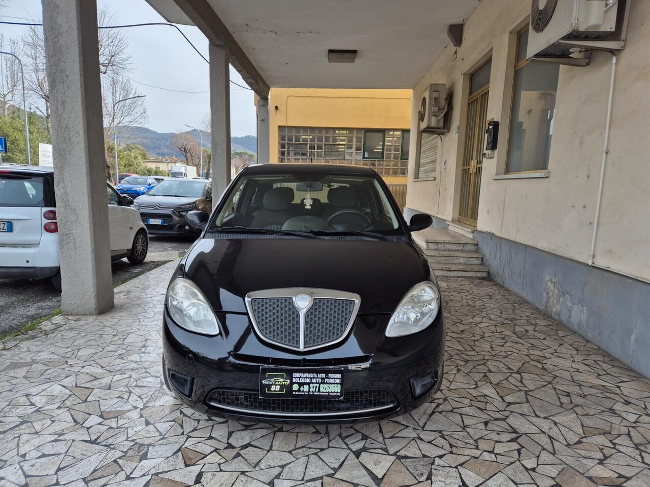 Lancia Ypsilon 1.4 Argento