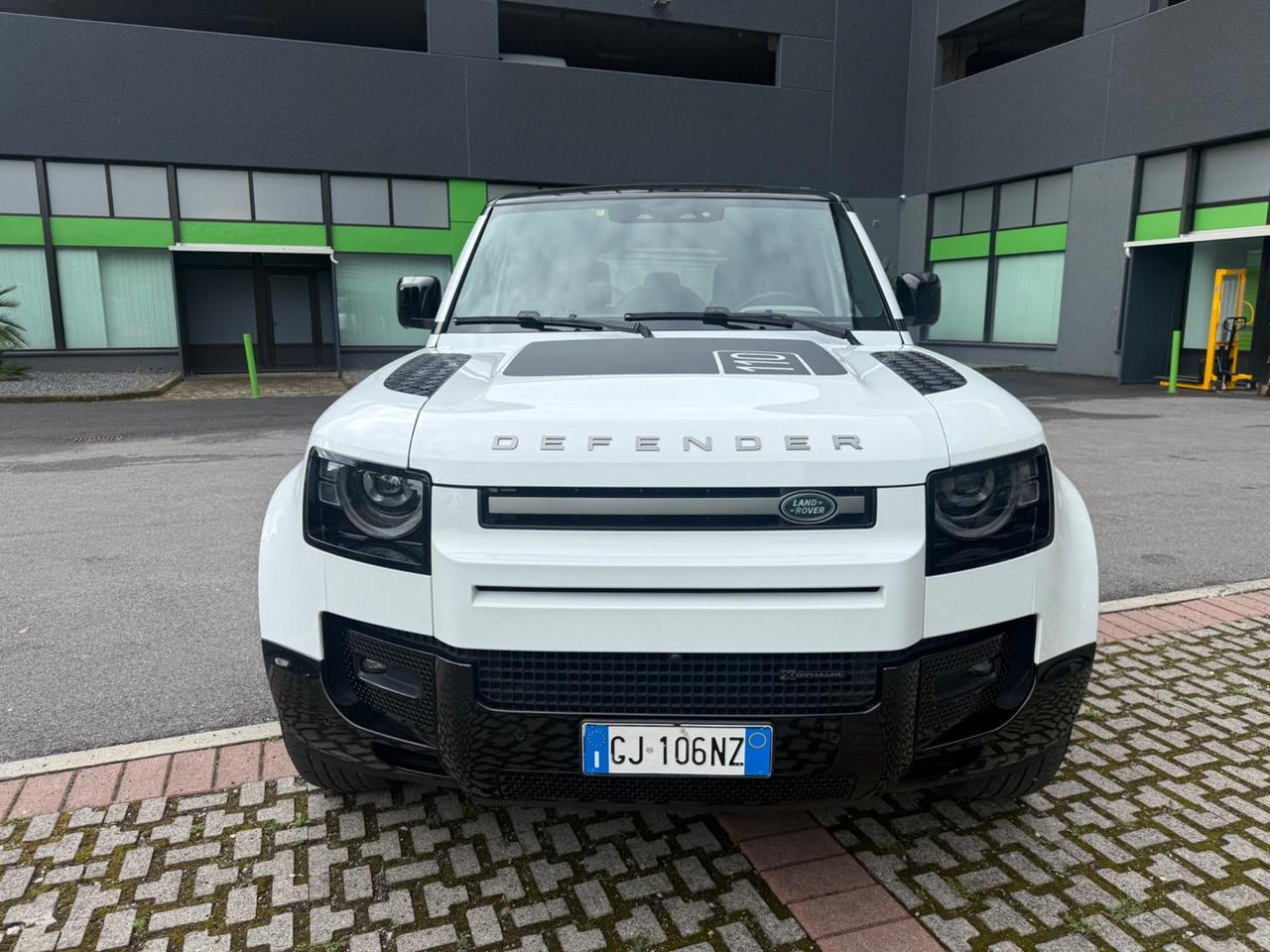 Land Rover Defender 110 3.0D I6 250 CV AWD Auto X-Dynamic HSE