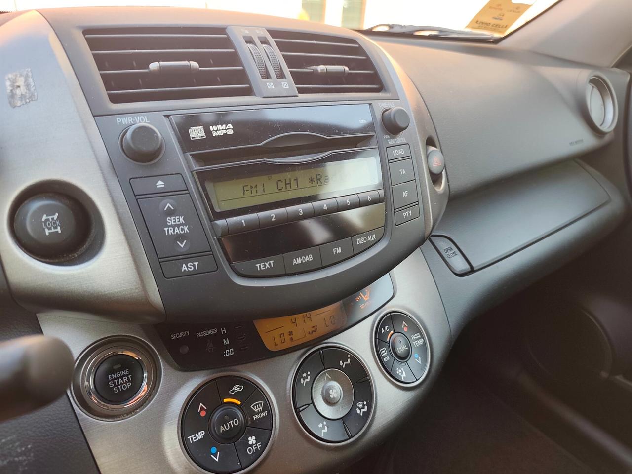 Toyota RAV4 4x4 automatico 2.2 D-Cat A/T 150 CV Luxury