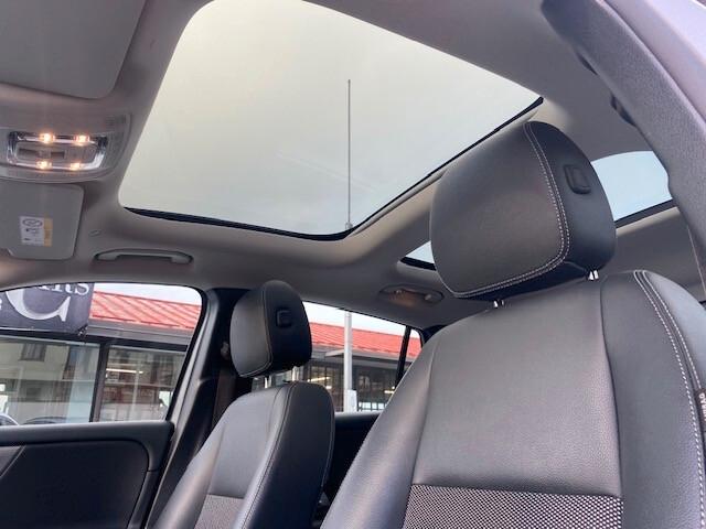 MERCEDES BENZ GLA 200 D AUTOMATIC BUSINESS EXTRA - 12 MESI GARANZIA - IVA ESPOSTA