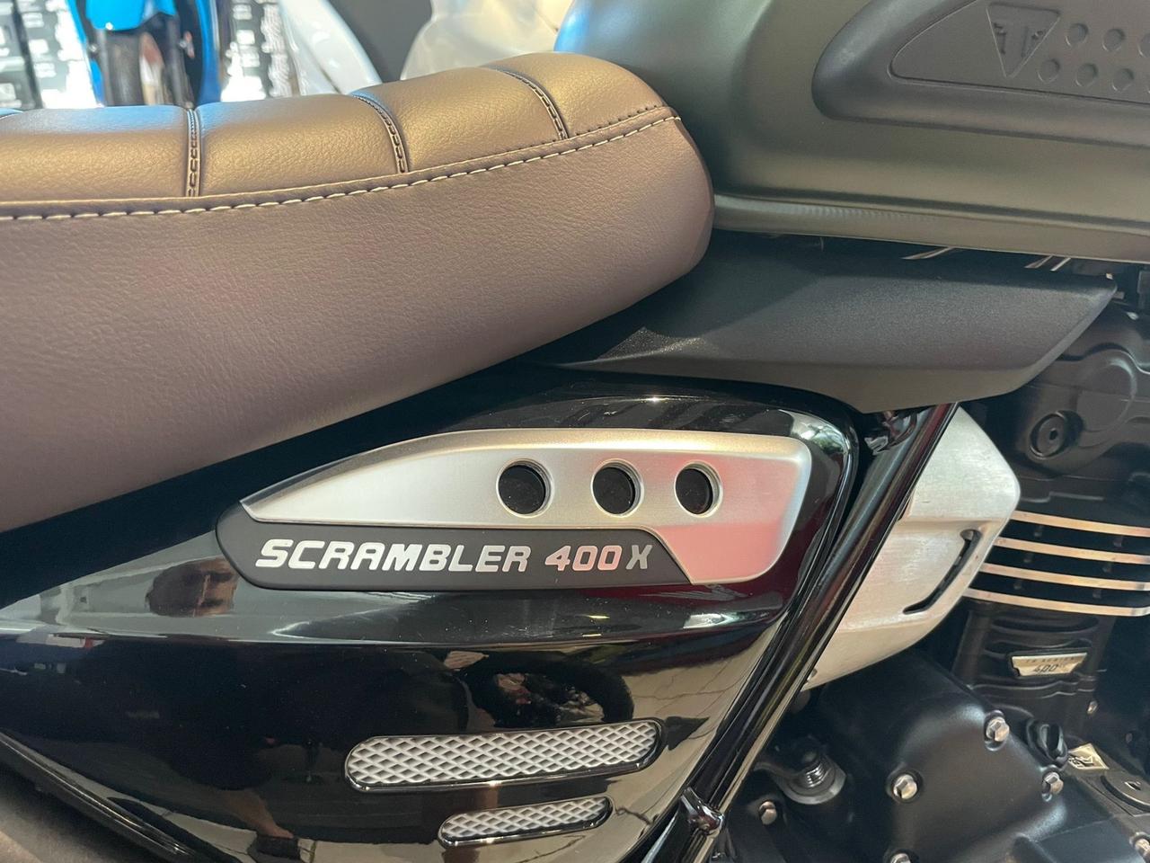 Triumph Scrambler 400 x