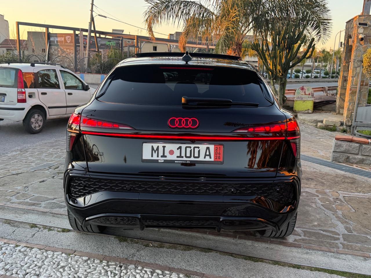 Audi Q3 35 TDI quattro S tronic line Head Up Display Led Pelle Tetto Apribile Navy Camera 360• Matrix