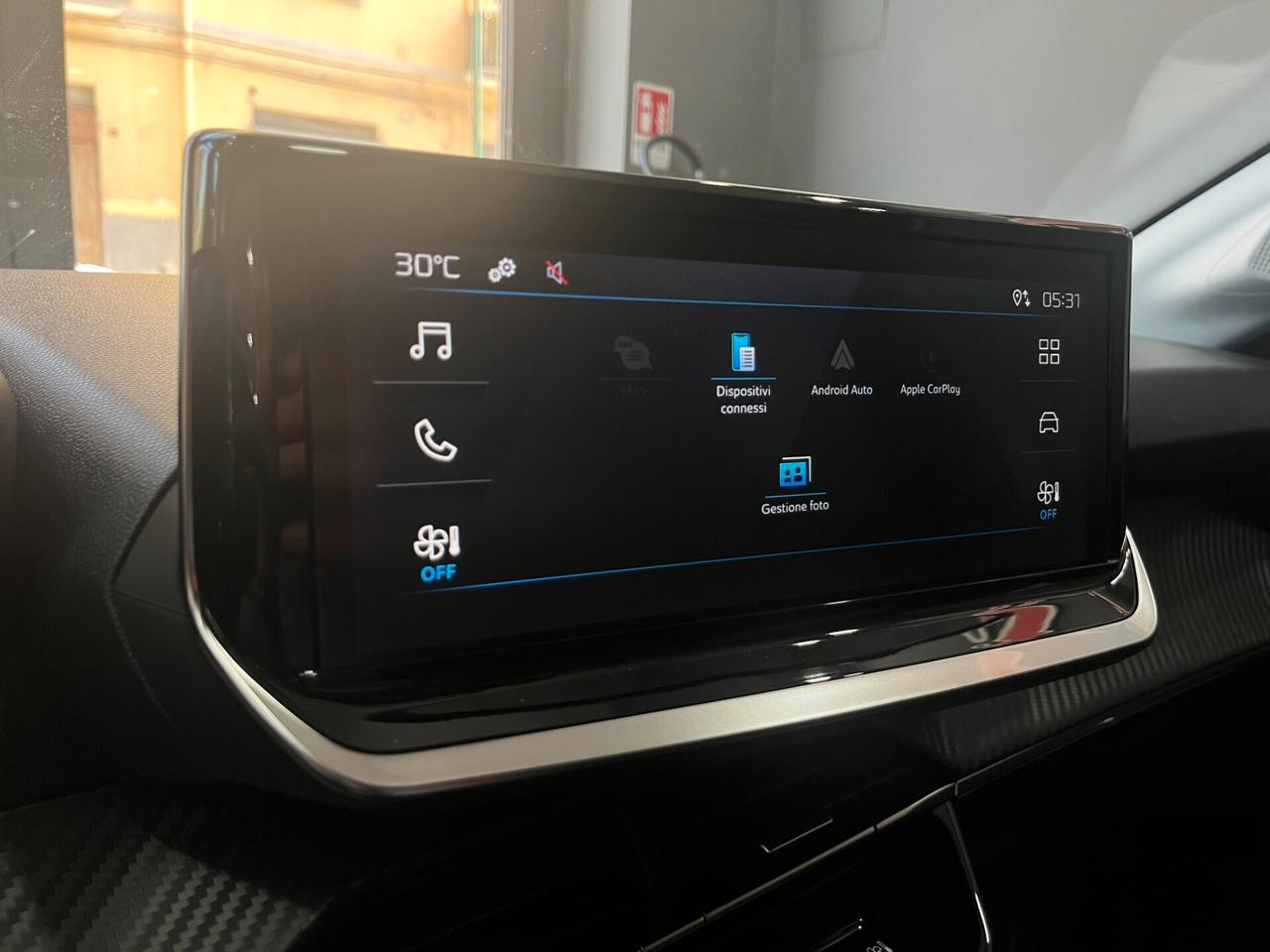 Peugeot 208 1.2 Hybrid E-DCS6 Automatica 100cv Style ITALIANA