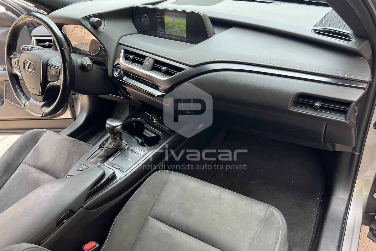 LEXUS UX Hybrid Executive
