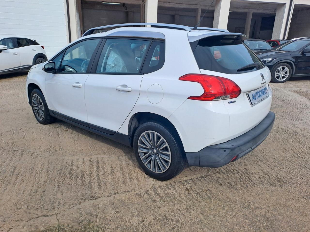 Peugeot 2008 PureTech 82 Allure