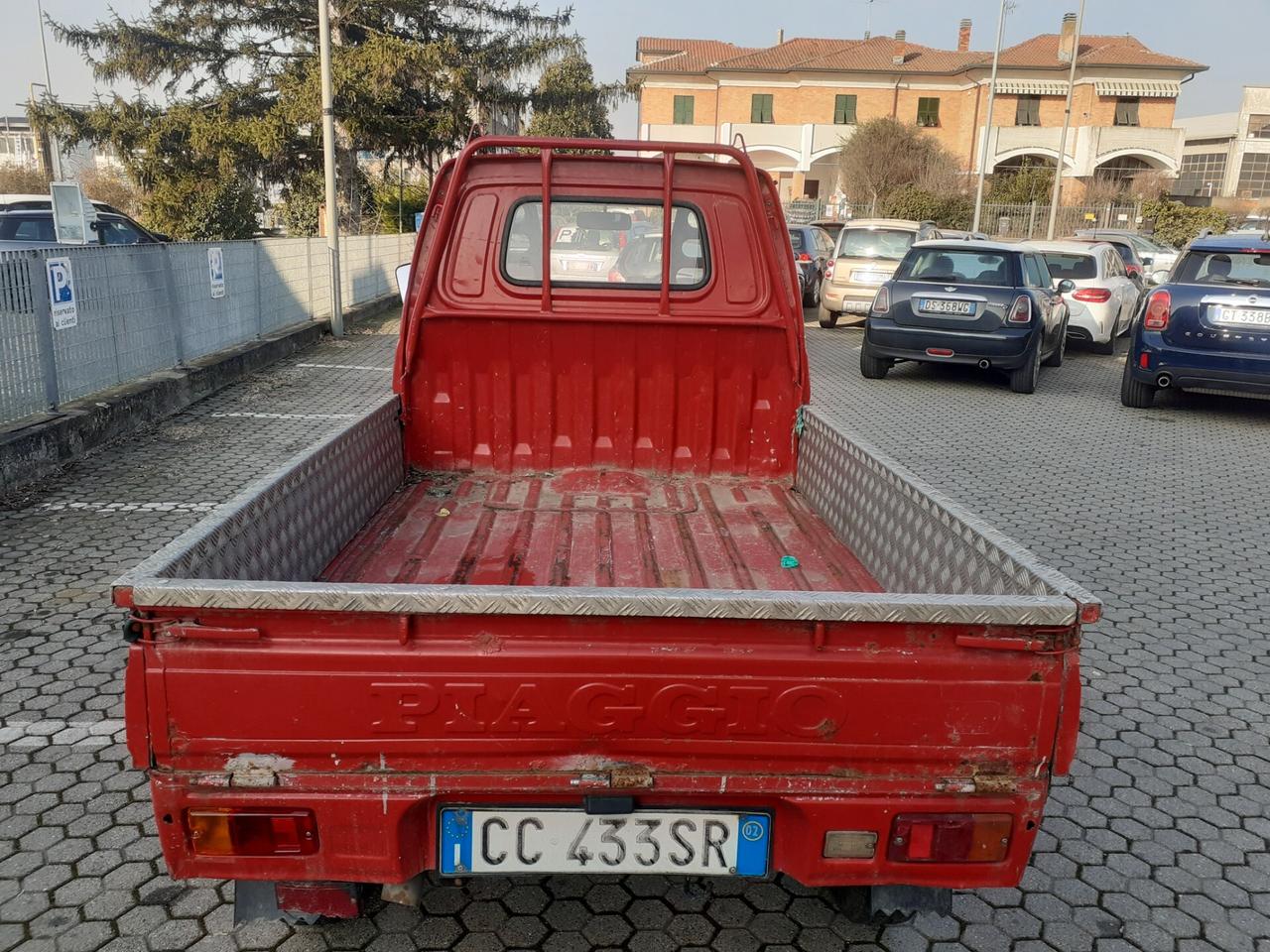 PIAGGIO PORTER CON CASSONE