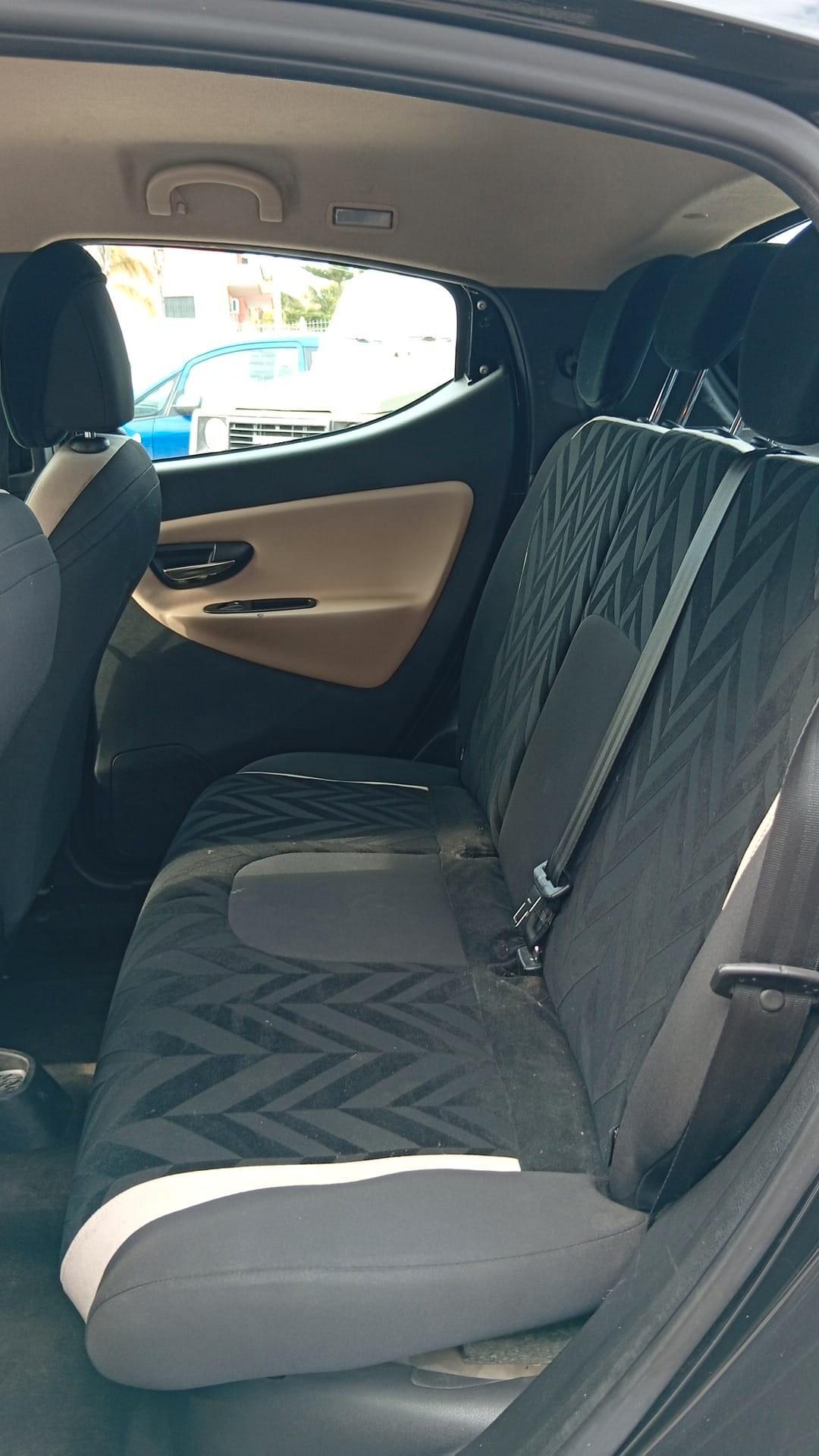 Lancia Ypsilon 1.2 69 CV 5 porte GPL Ecochic Gold