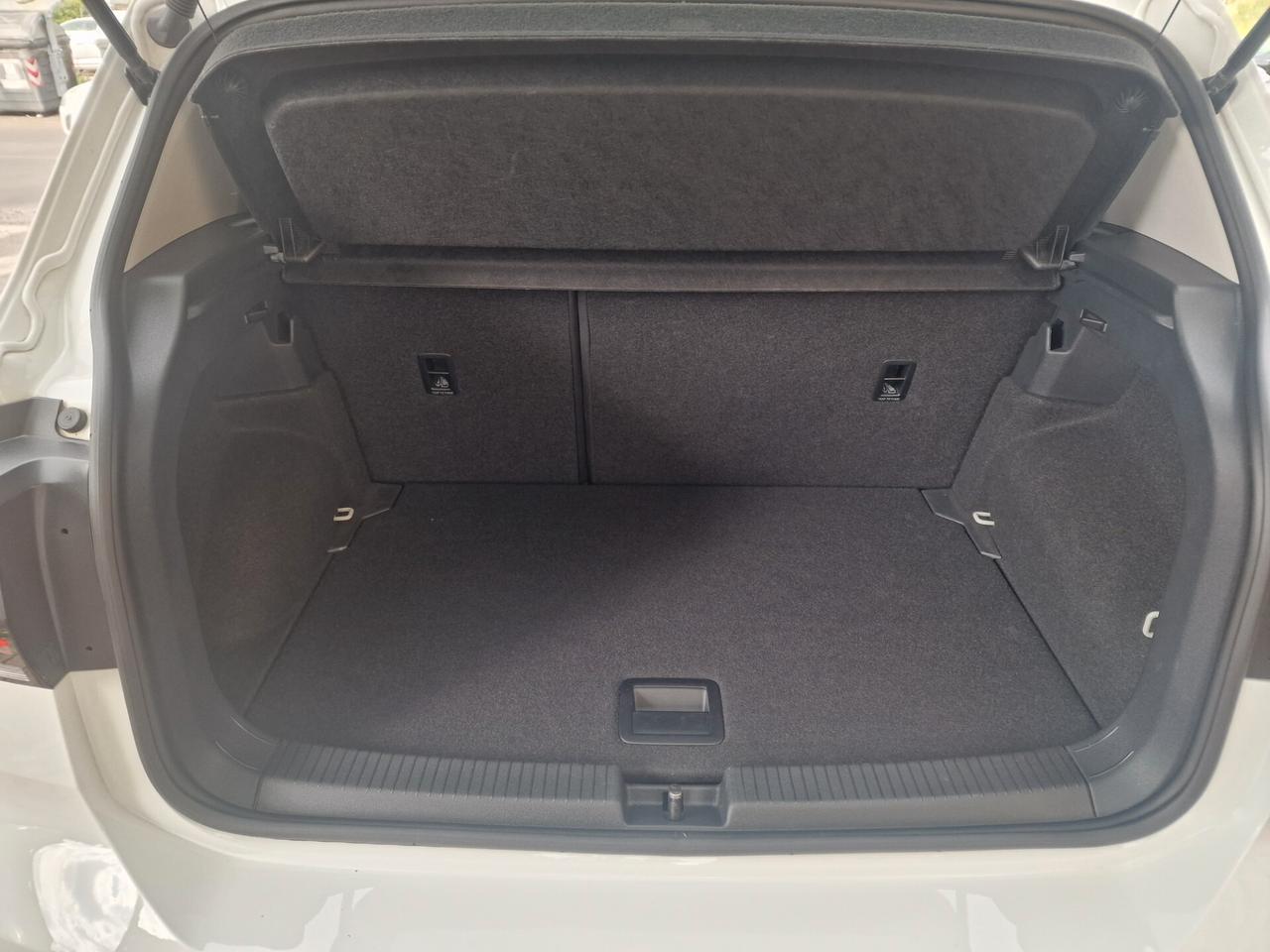 Volkswagen T-Cross 1.0 TSI 95cv R-LINE
