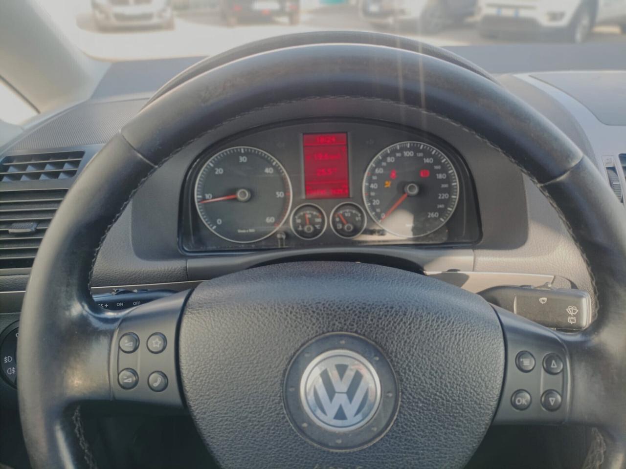 Volkswagen Touran Cross 1.9 TDI 105CV 7 POSTI e GANCIO
