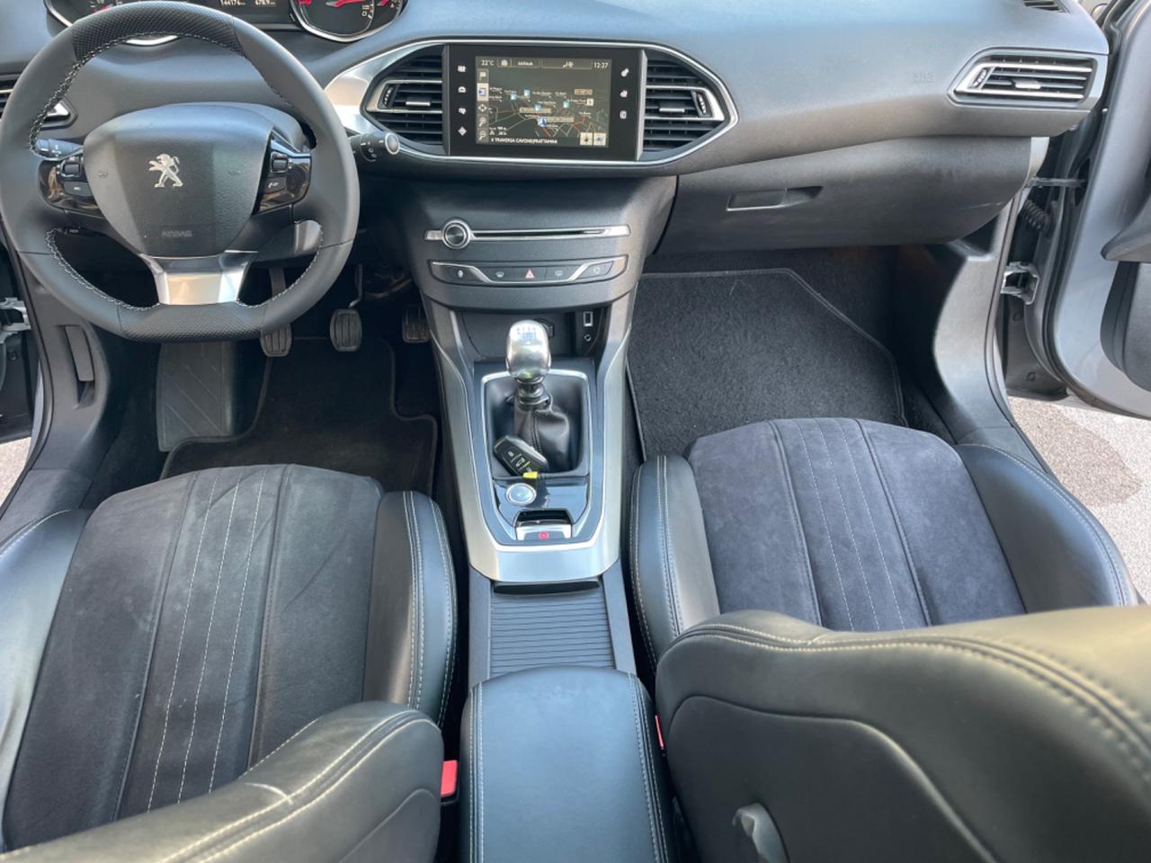 PEUGEOT 308 1.6 HDI 120 CV ALLURE BIXENON TETTO NAVIGATORE FULL