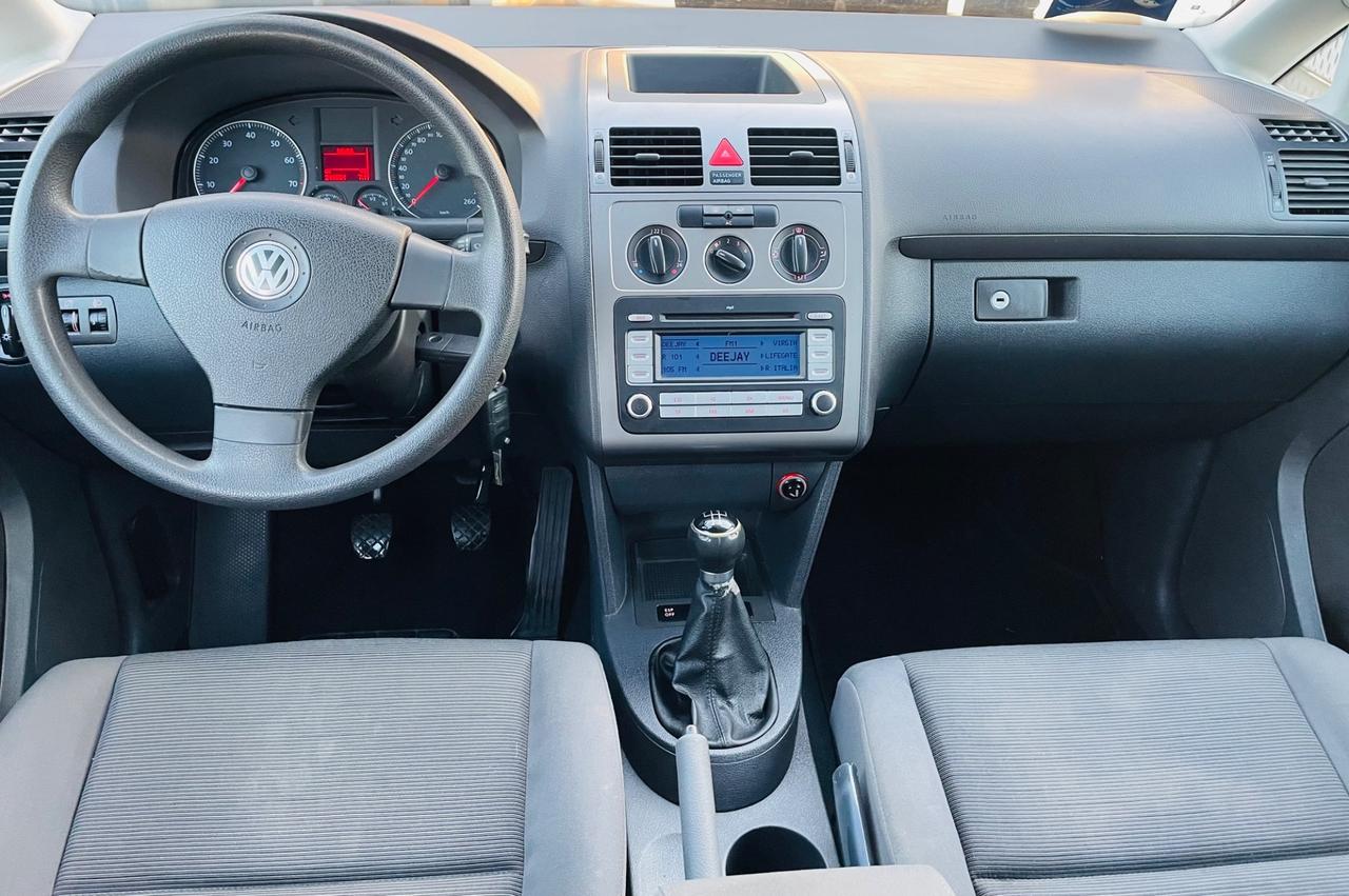 Volkswagen Touran 2.0 metano Conceptline Ecofuel