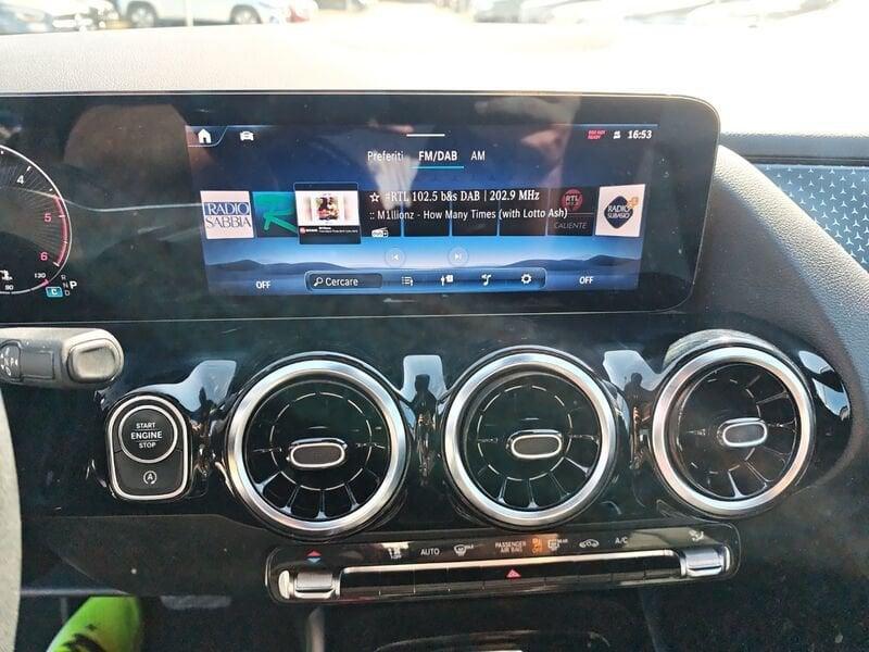Mercedes-Benz GLA GLA 180 d Progressive Advanced
