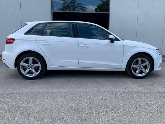 AUDI A3 SPB 30 g-tron S tronic Sport
