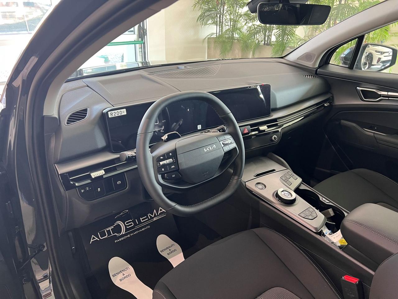 KIA Sportage V 2025 1.6 t-gdi Style dct7 + WINTER PACK!