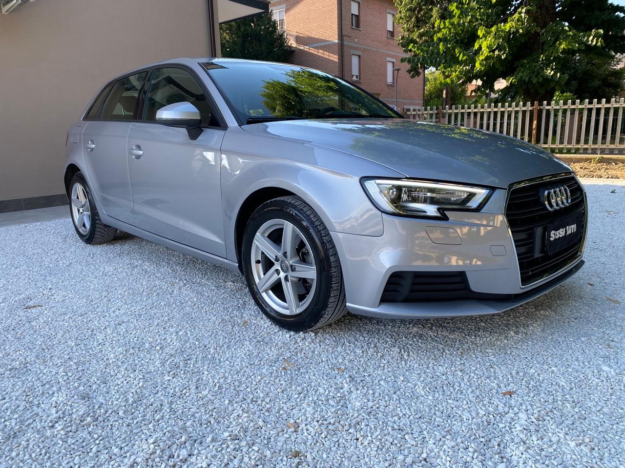 Audi A3 SPB 1.6 TDI 116 CV S tronic Business NEOPATENTATI!!!