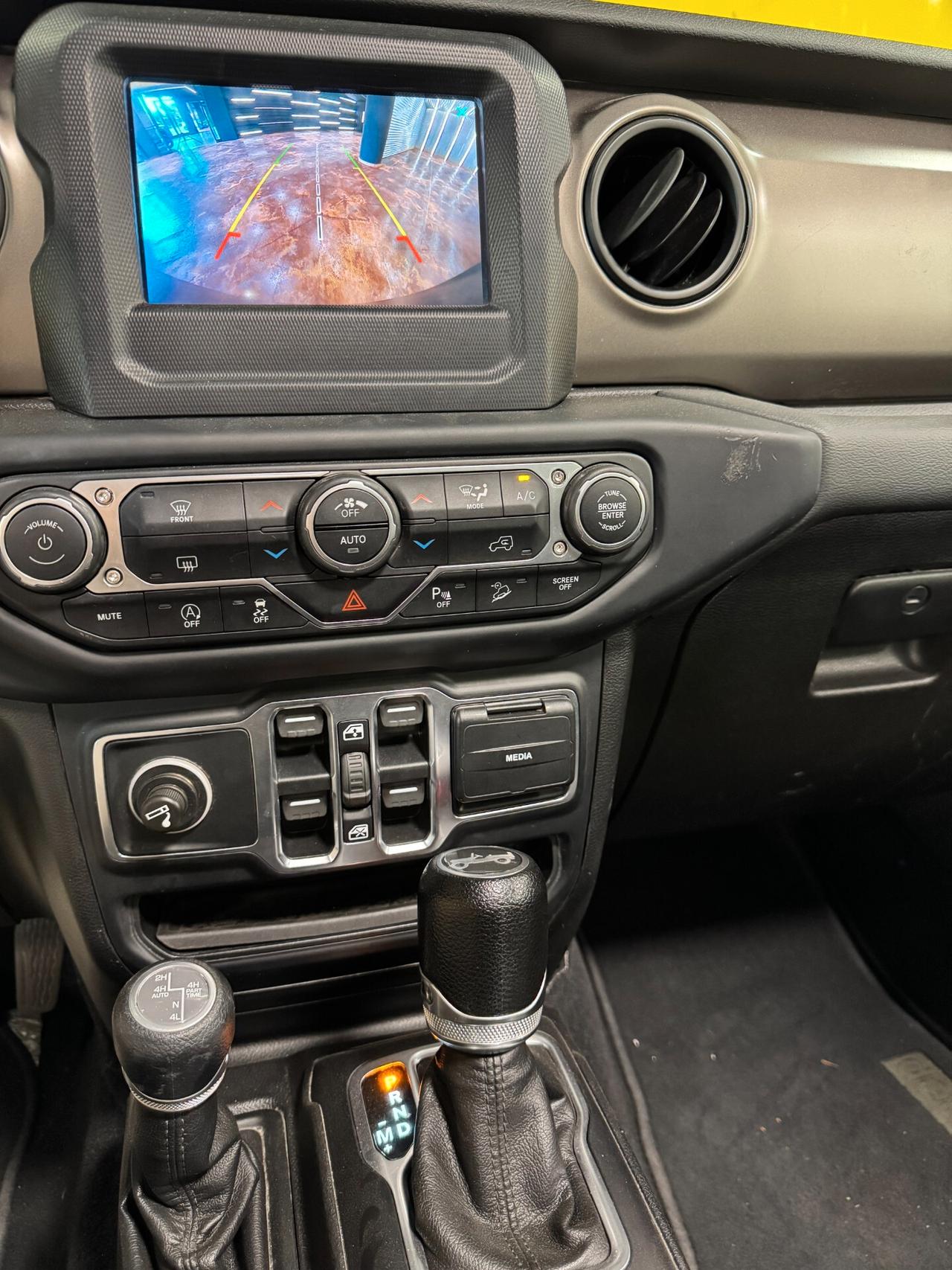 Jeep Wrangler Unlimited 2.2 Mjt II Night Eagle