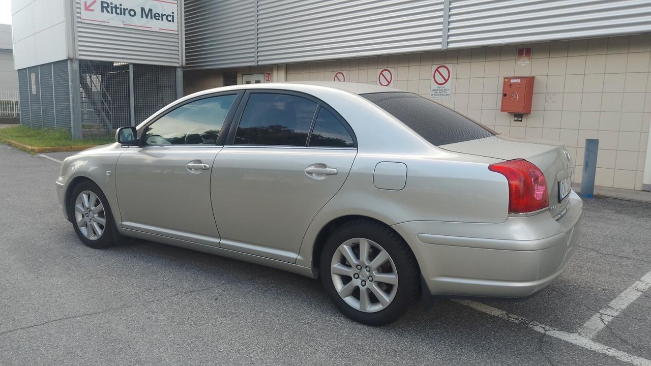 Toyota avensis 1.8 BZ GPL valido 2028 anno 05 bella