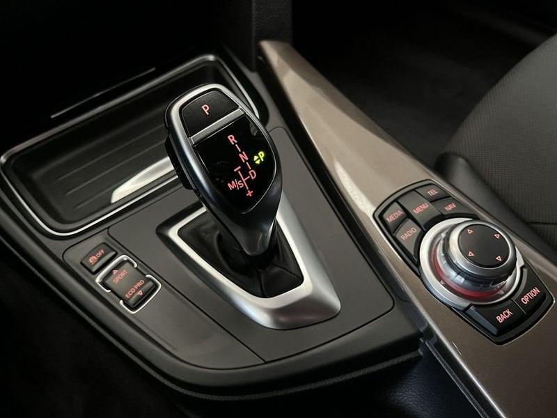 BMW Serie 3 BMW 320D Touring automatica XDRIVE