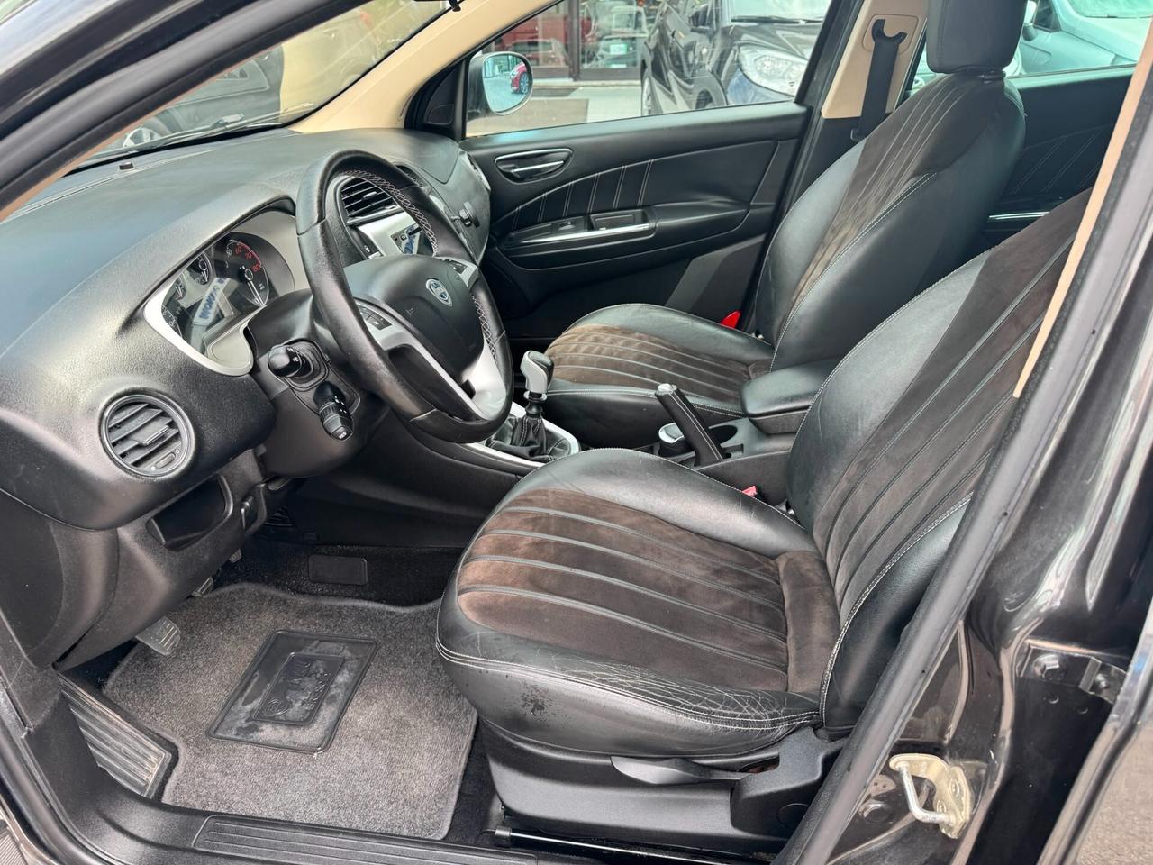 Lancia Delta 1.4 T-Jet 120 CV Platino Ecochic GPL