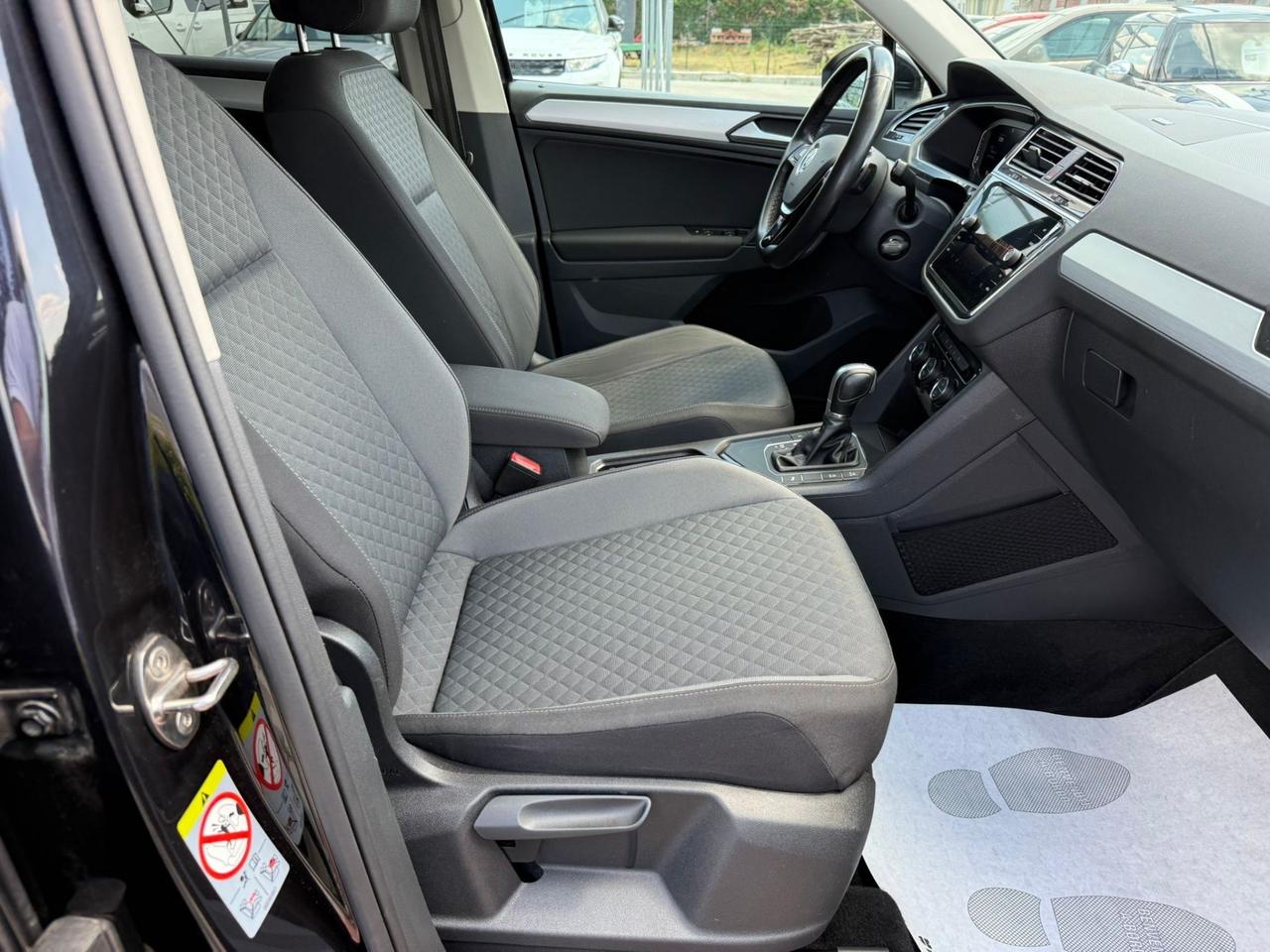 Volkswagen Tiguan 2.0TDI 150CV DSG R-LINE*UNICO PROP