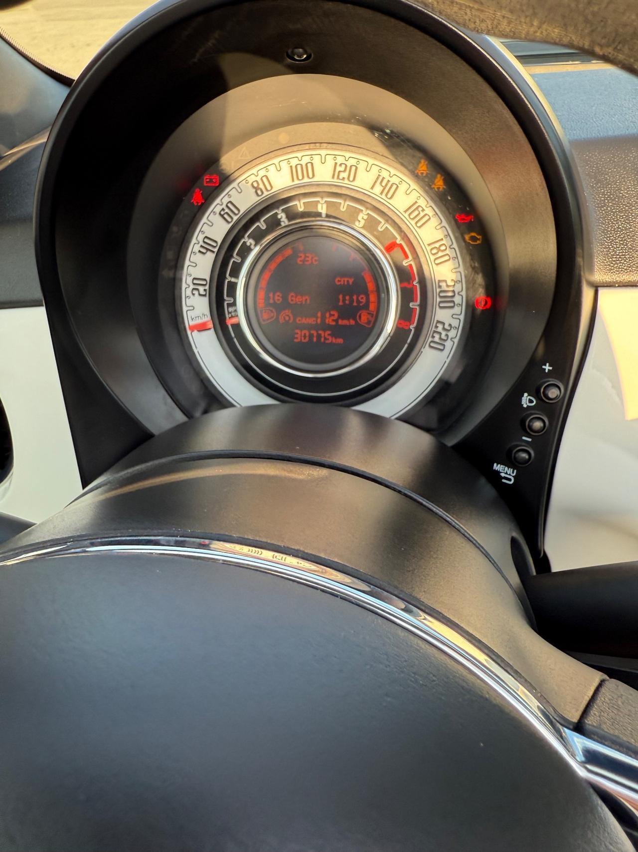 Fiat 500 C 1.0 Hybrid Club