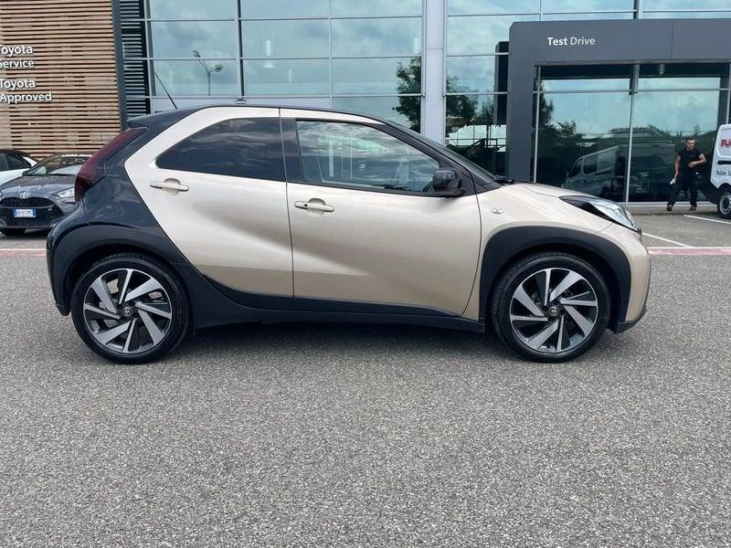 Toyota Aygo X 1.0B (72 CV) Lounge S-CVT