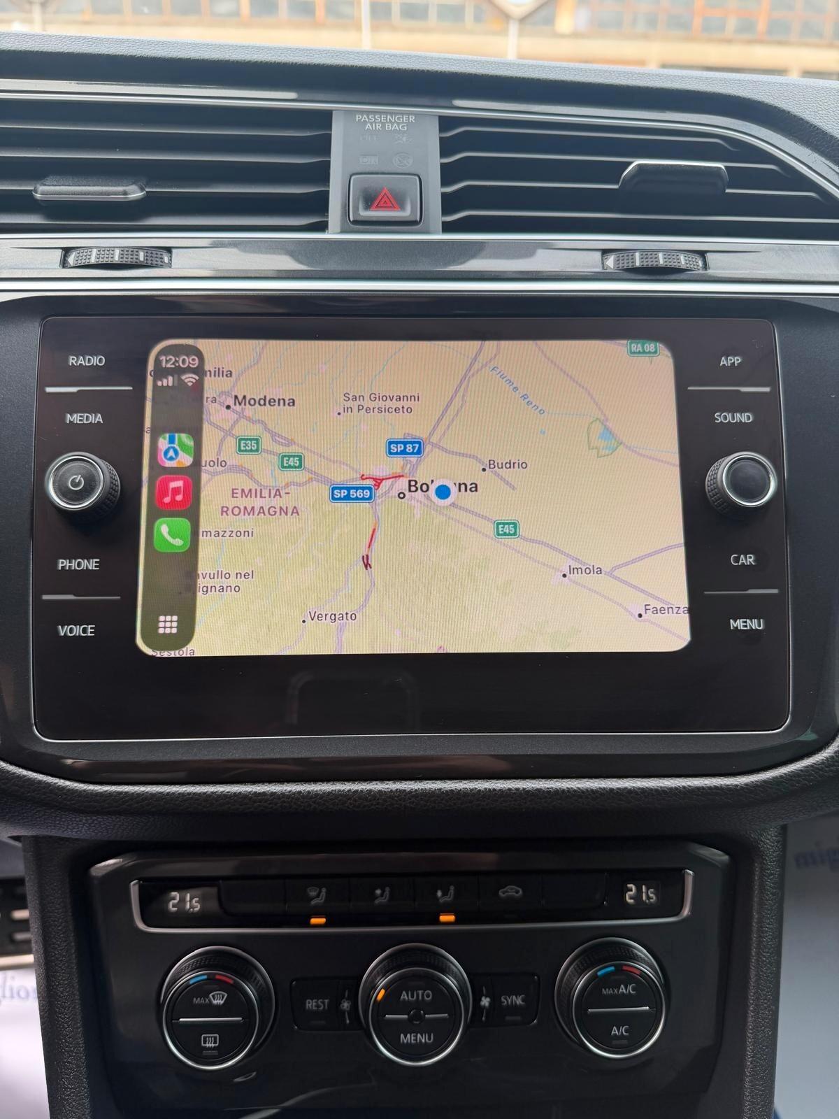 Volkswagen Tiguan 2.0 TDI SCR DSG R-LINE Pack interno ed esterno