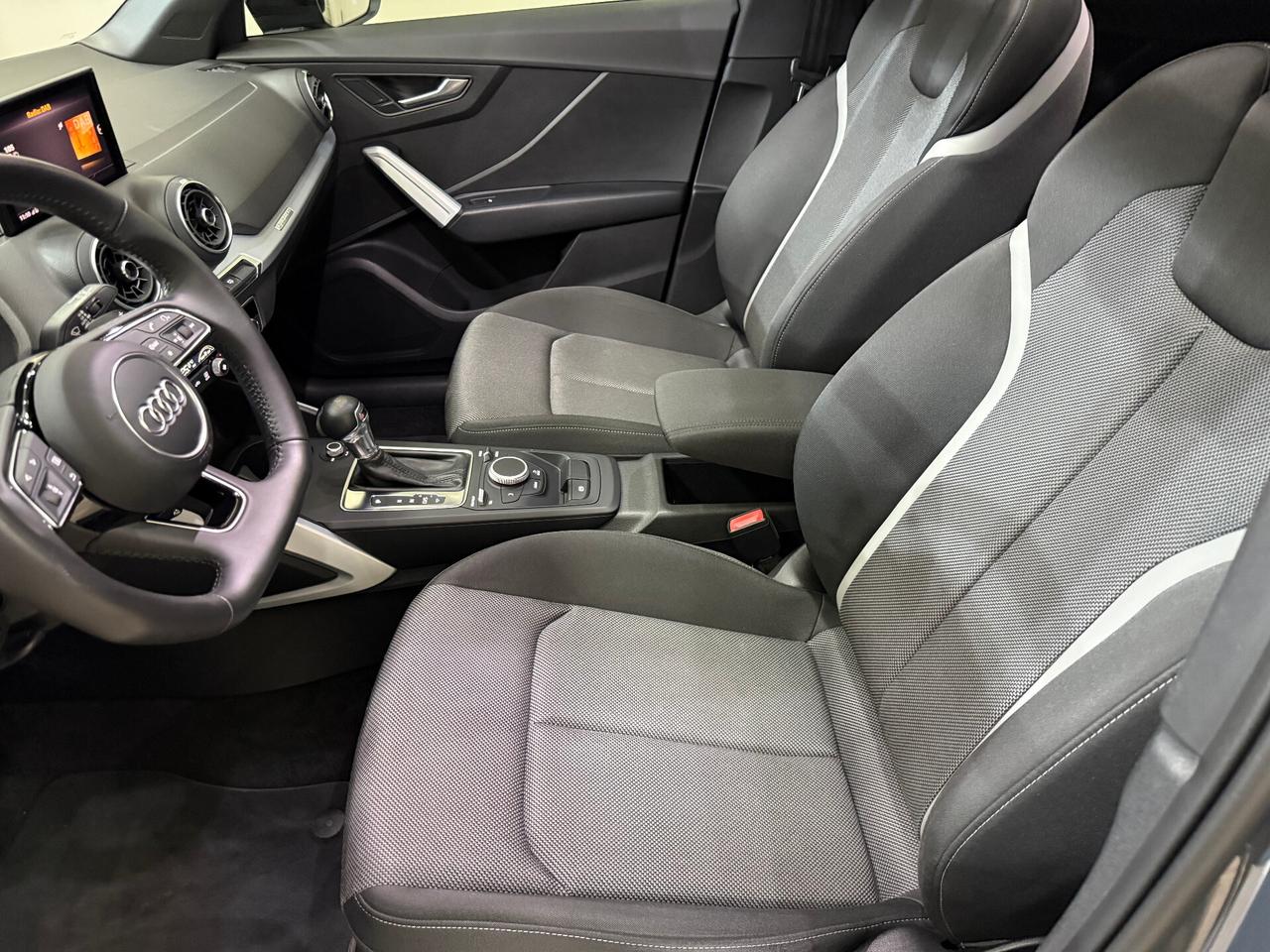 Audi Q2 35 TDI quattro S tronic Blak Edition Tetto Sky Open