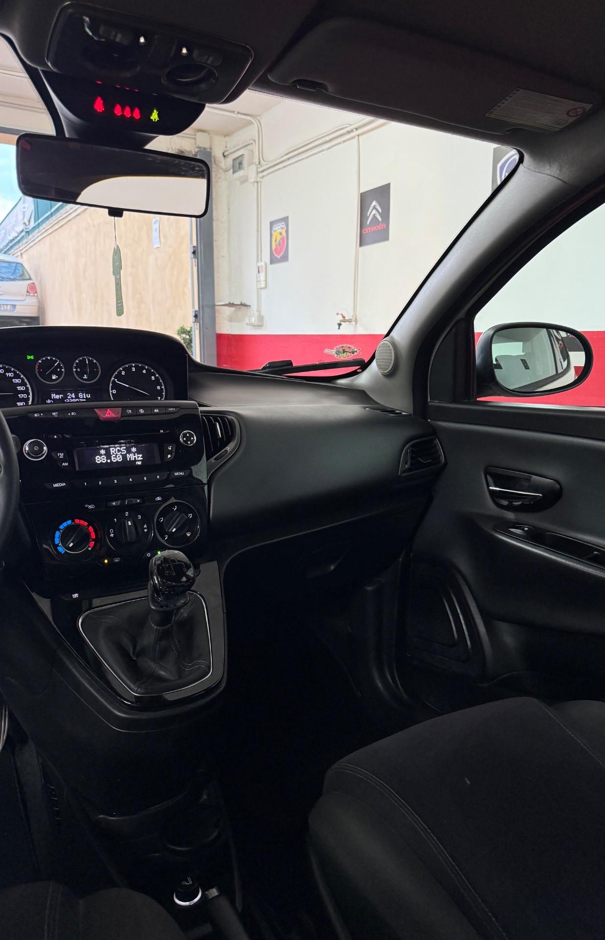 Lancia Ypsilon 1.2 69 CV 5 porte 130000 CHILOMETRI