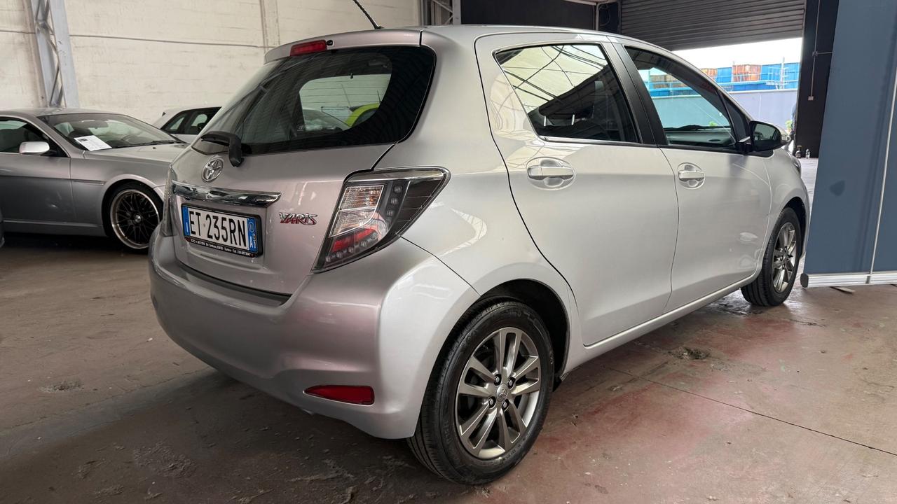 Toyota Yaris 1.3 5 porte Lounge