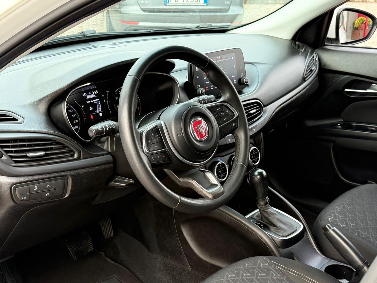 Fiat Tipo Cross 1.5 Hybrid auto