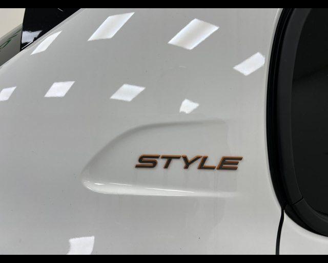 PEUGEOT 208 1.2 puretech Style s&s 100cv