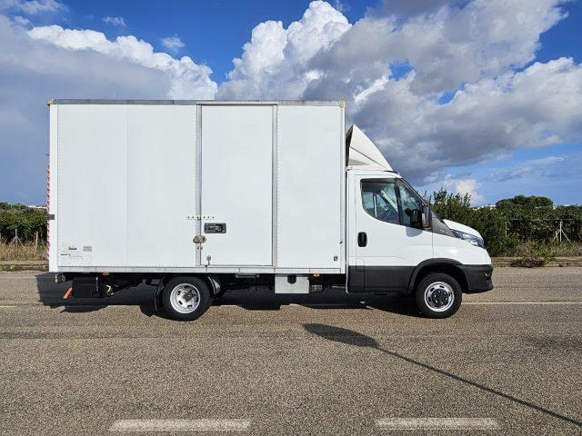 IVECO Daily 35C14 PASSO 3750 - 8 BANCALI e SPONDA