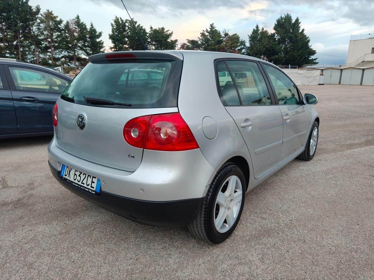 Volkswagen Golf 1.9 TDI 105cv 5p. Sportline