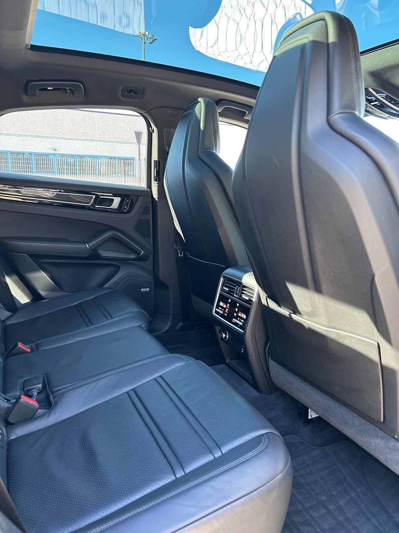 Porsche Cayenne Coupé 3.0 V6 E-Hybrid STRAFULL CERTIFICATA