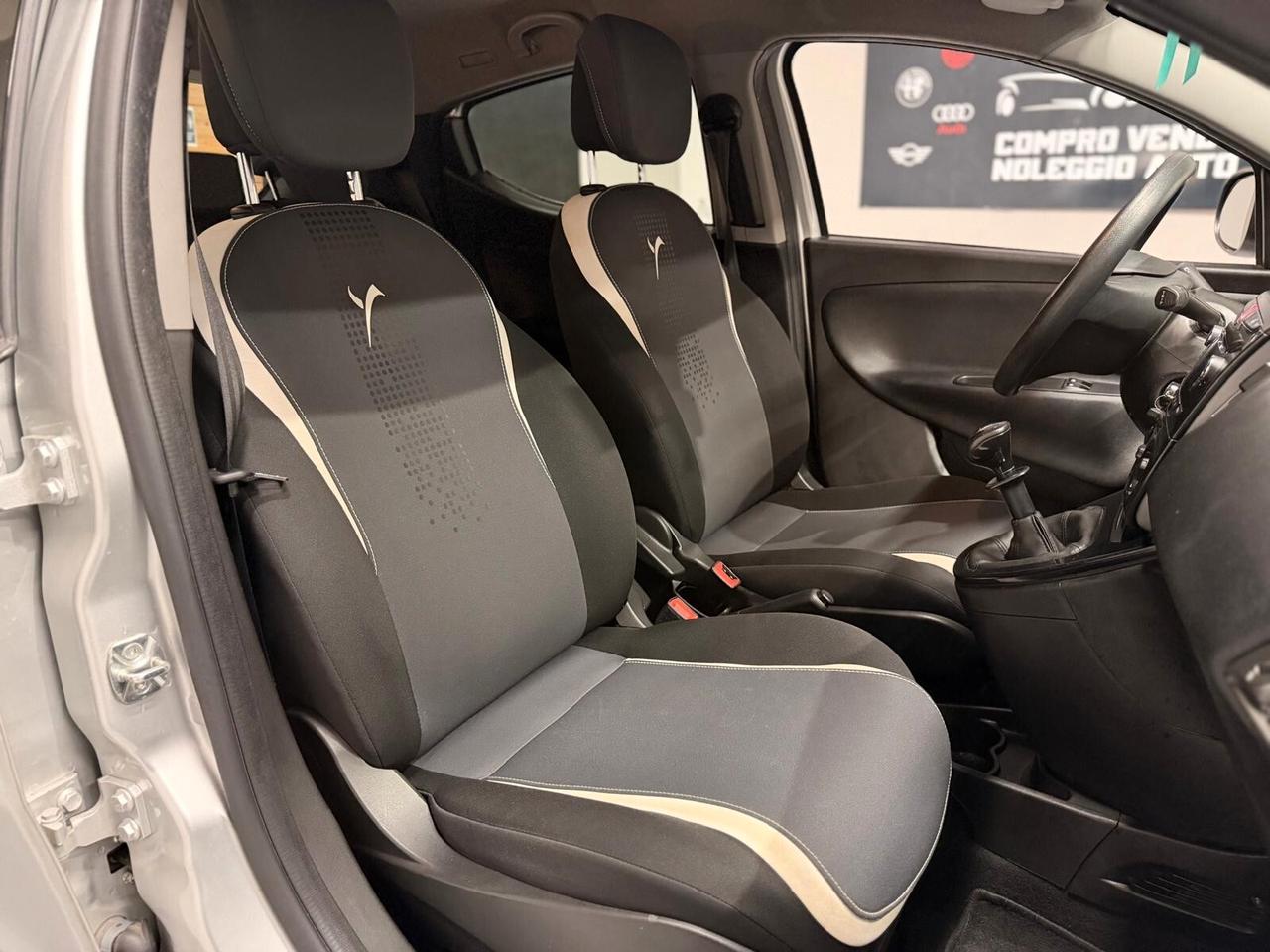 Lancia Ypsilon 1.2 69 CV 5 porte Elle