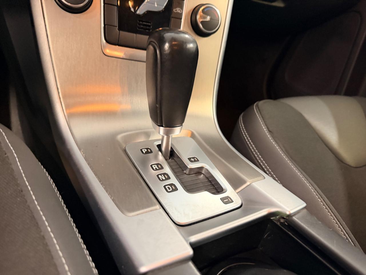Volvo XC 60 XC60 D3 Geartronic Momentum