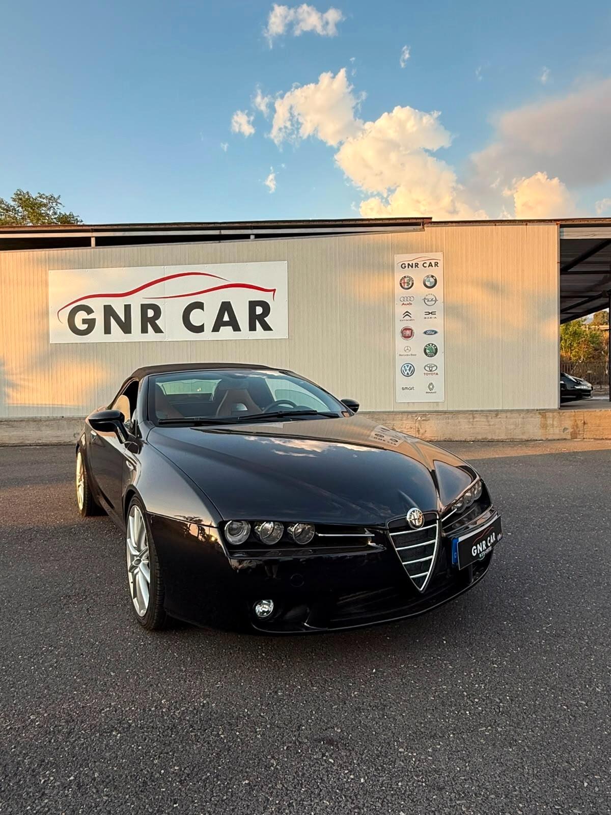 Alfa Romeo Spider 1750 TBi