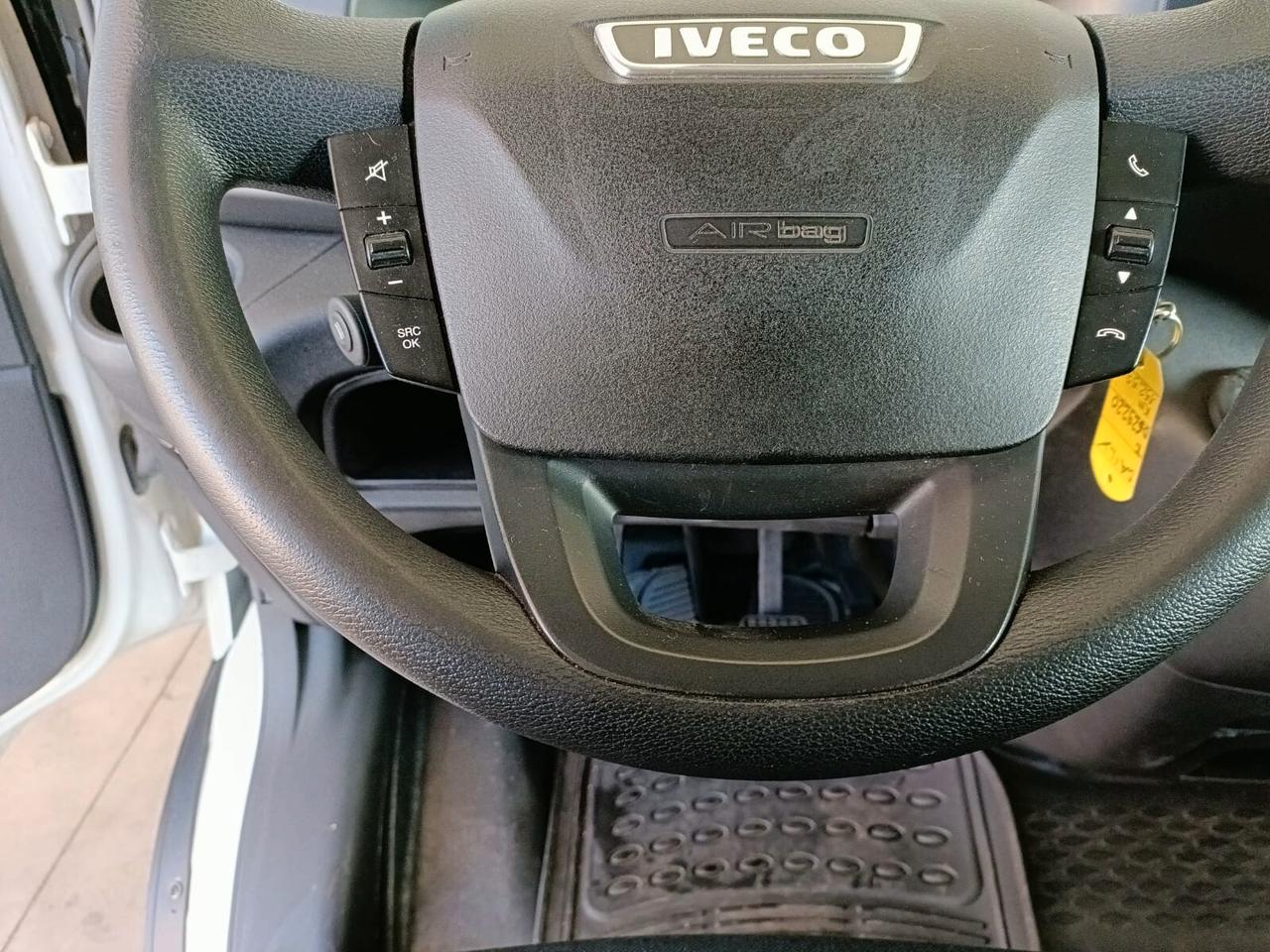 Iveco Daily FURGONE BOX CON SPONDA E PORTA LATERALE