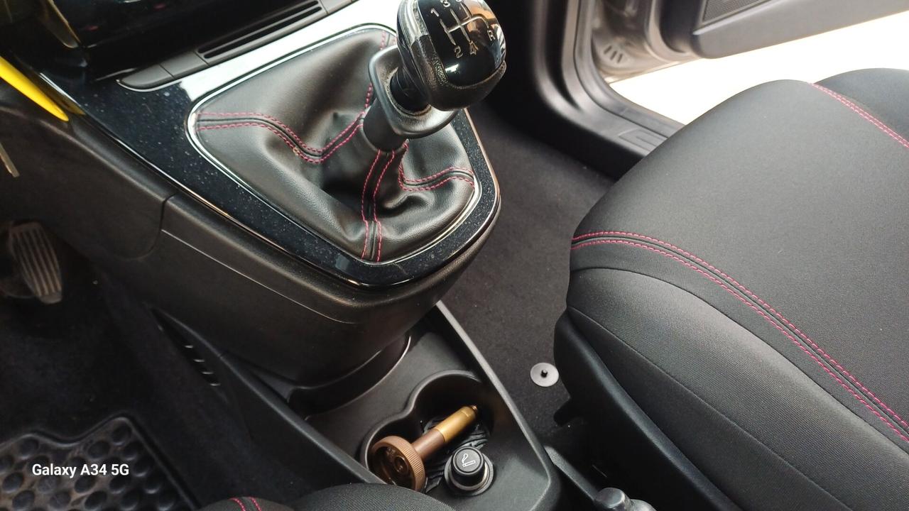 Lancia Ypsilon 1.2 69 CV 5 porte GPL Ecochic S Momodesign