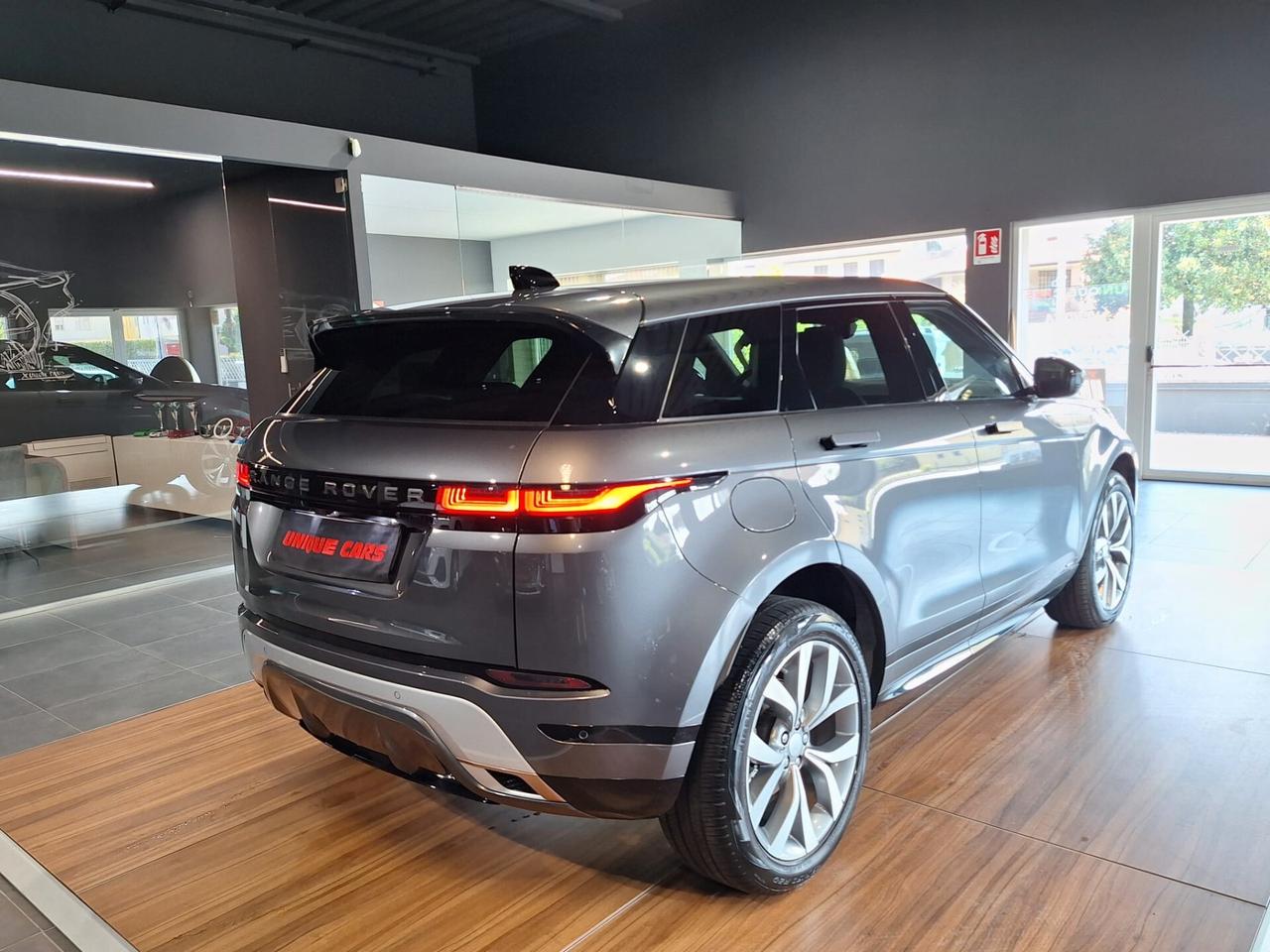 Land Rover Range Evoque AWD 2.0D I4-L.Flw 150 CV R-Dynamic S