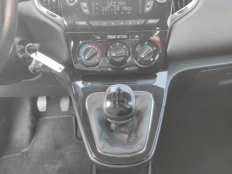 Lancia Ypsilon 1.2 8v Silver s&s 69cv